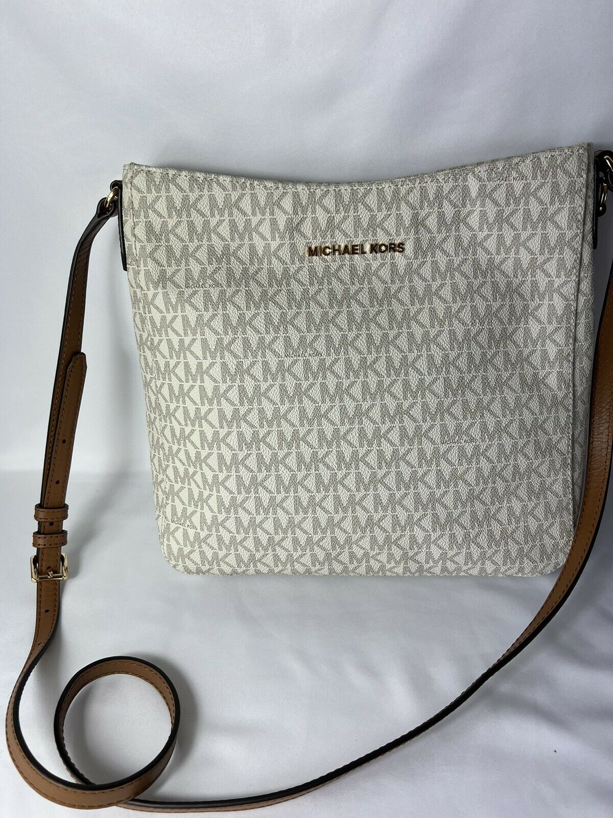 Michael Kors jet set travel crossbody ($198)