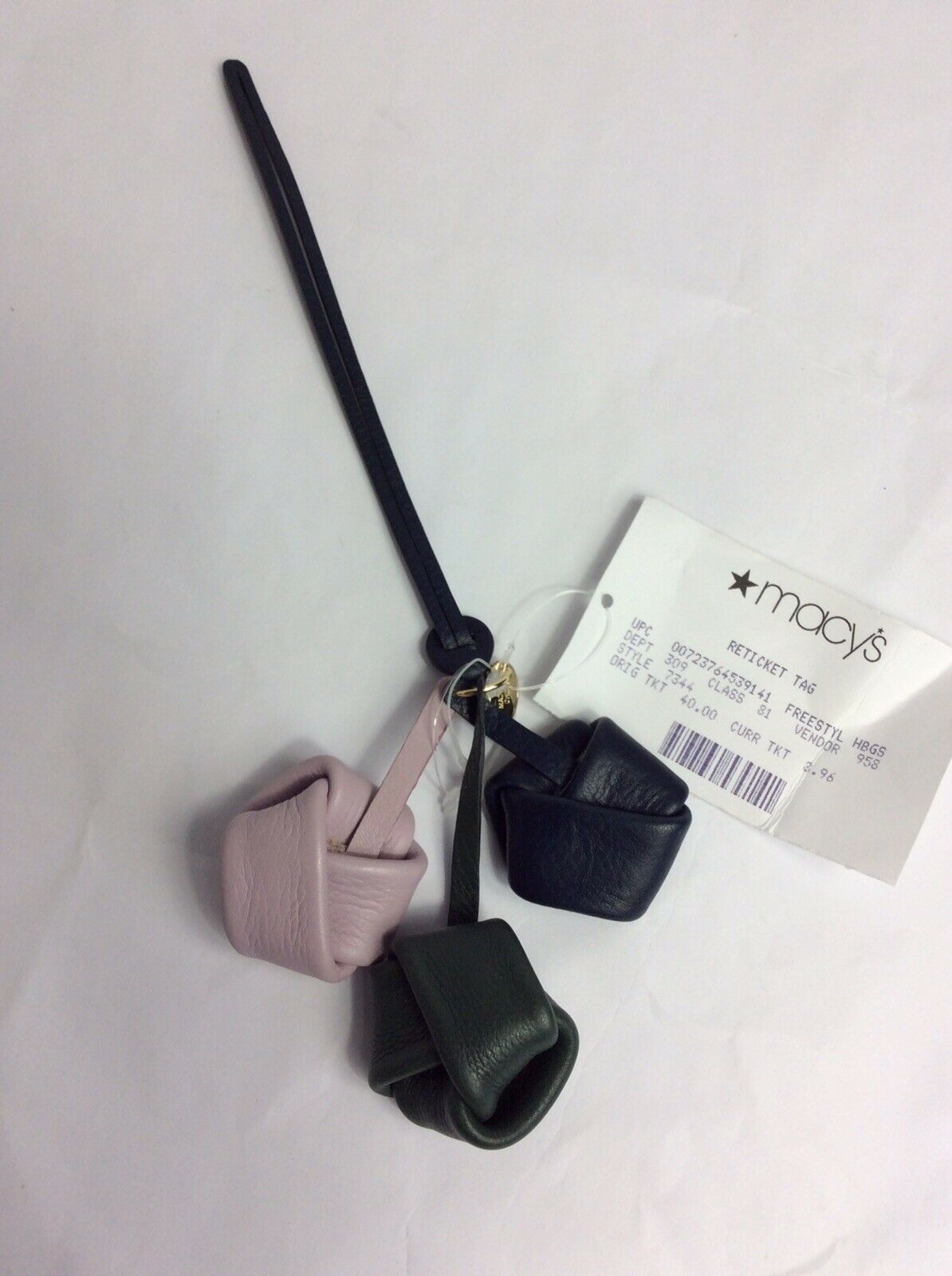 Fossic Key Charm Flowers - Outlet Designers