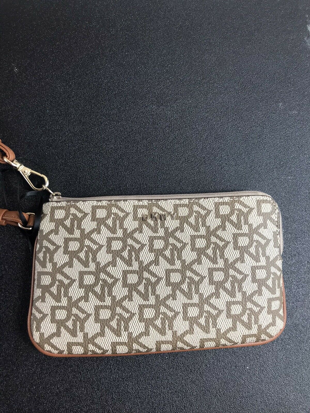 DKNY Bryant Leather Cosmetic Toiletry Bag Pouch Bag Black