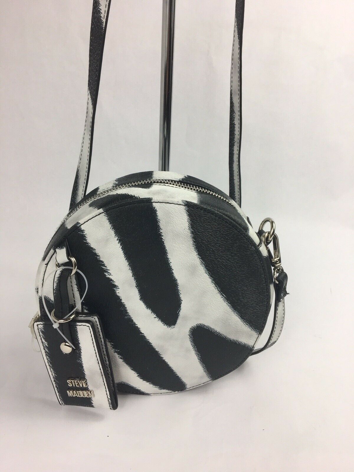 Steve Madden Jill Circle Hat Box Small Crossbody - Outlet Designers