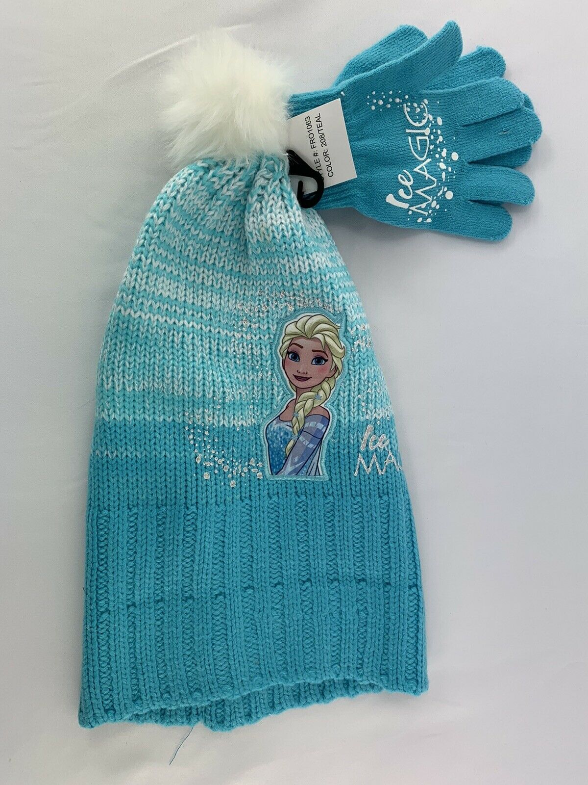 Disneys Frozen 2 pieces Hat & Gloves